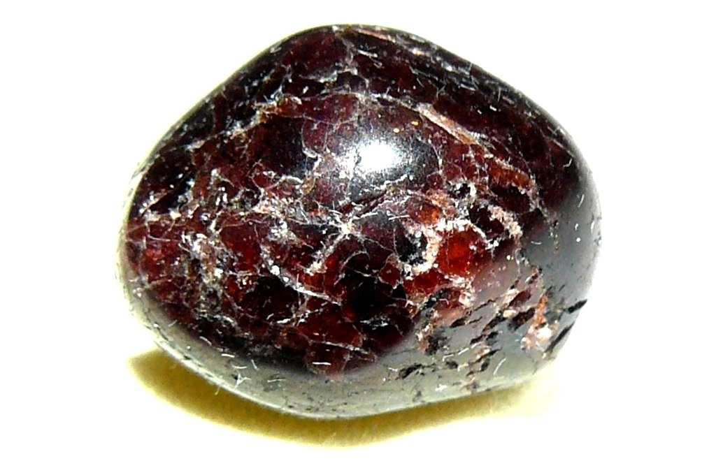 Энергия камней №62 Гранат (окатанный камень) фото, обсуждение